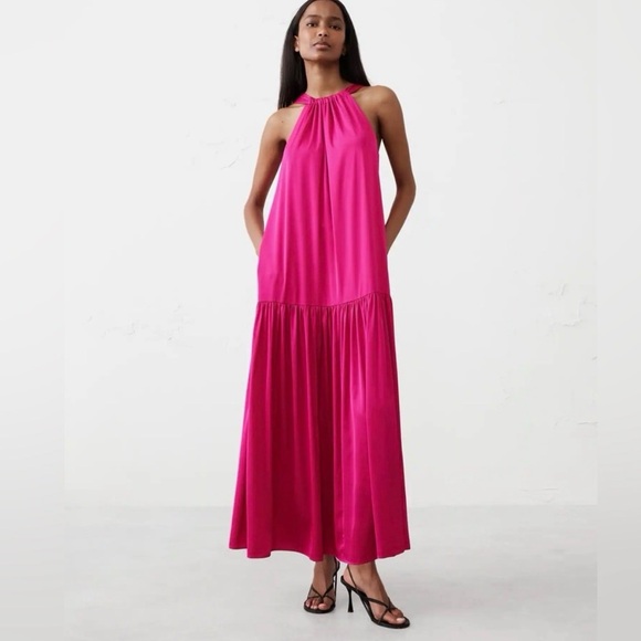 Banana Republic Factory Dresses & Skirts - Banana Republic drop waist gathered halter maxi dress NWT fuschia M